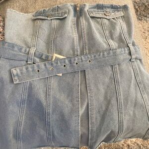 Brand new never been worn denim fashion nova corset. It’s a XL.